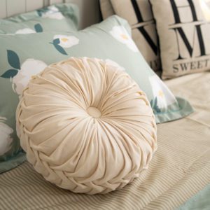 Ryder Tufted Round Cushion . Beige . BBLTCG190901BE