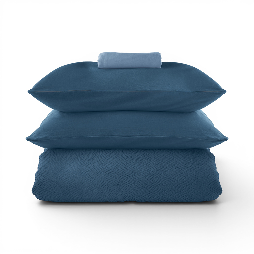 Queen Fitted Sheet & Comforter Set - Image 12