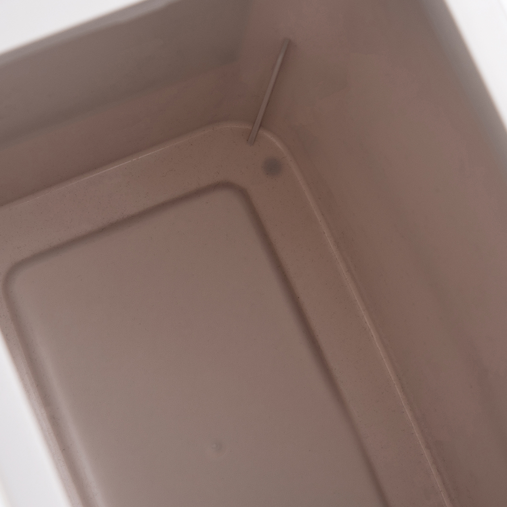 Plastic Dustbin (8L) - Image 10